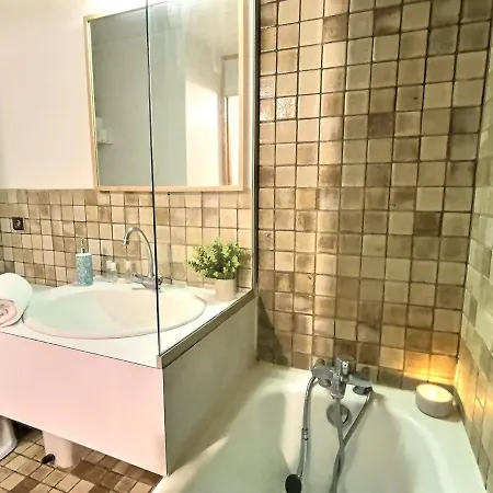 Studio Pour 2 A Val D'Isere, Proche Centre Et Pistes, Animaux Admis - Fr-1-411-167